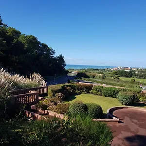 Dans De Standing Avec Parking Et Sa Terrasse Vue , Bidart France
