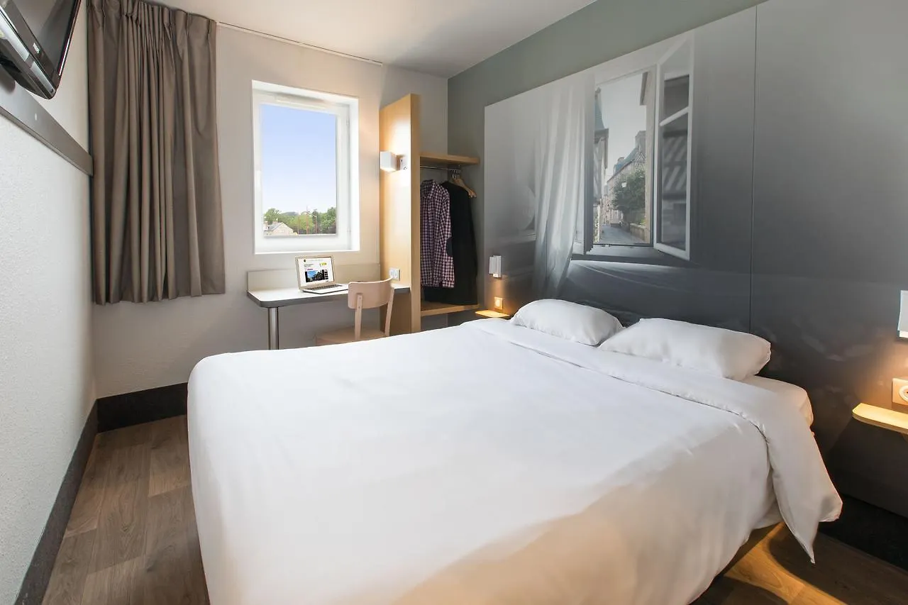 **  B&B Hotel Brignoles Francja
